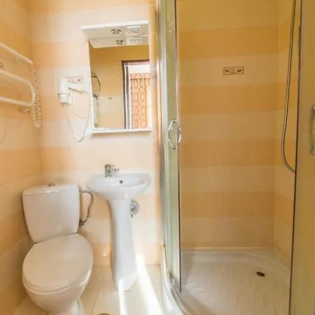 Zhanna בית הארחה